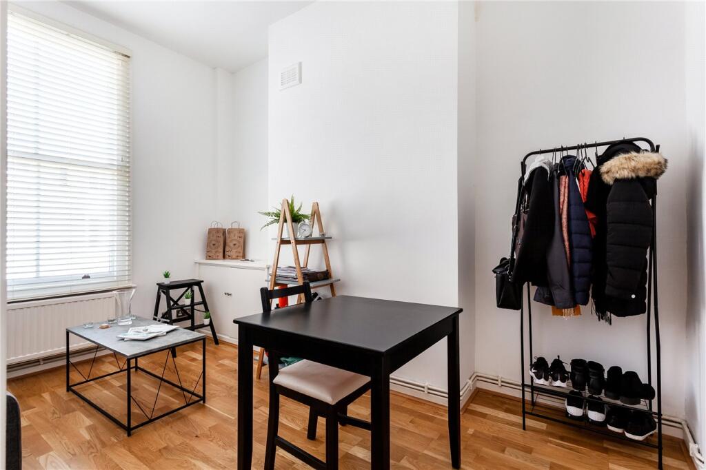 1 bed Apartment for rent in London. From Winkworth - Islington