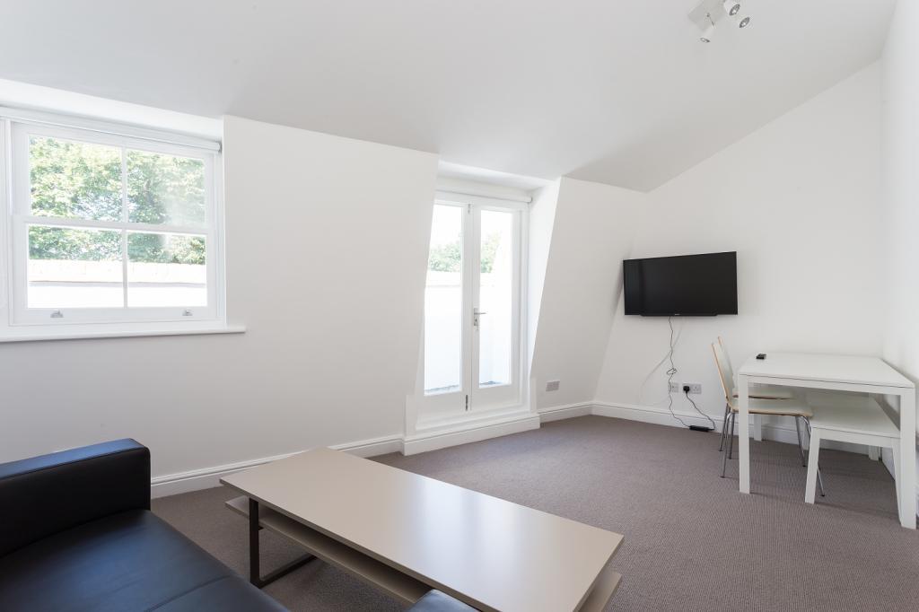3 bed Apartment for rent in London. From Winkworth - Islington