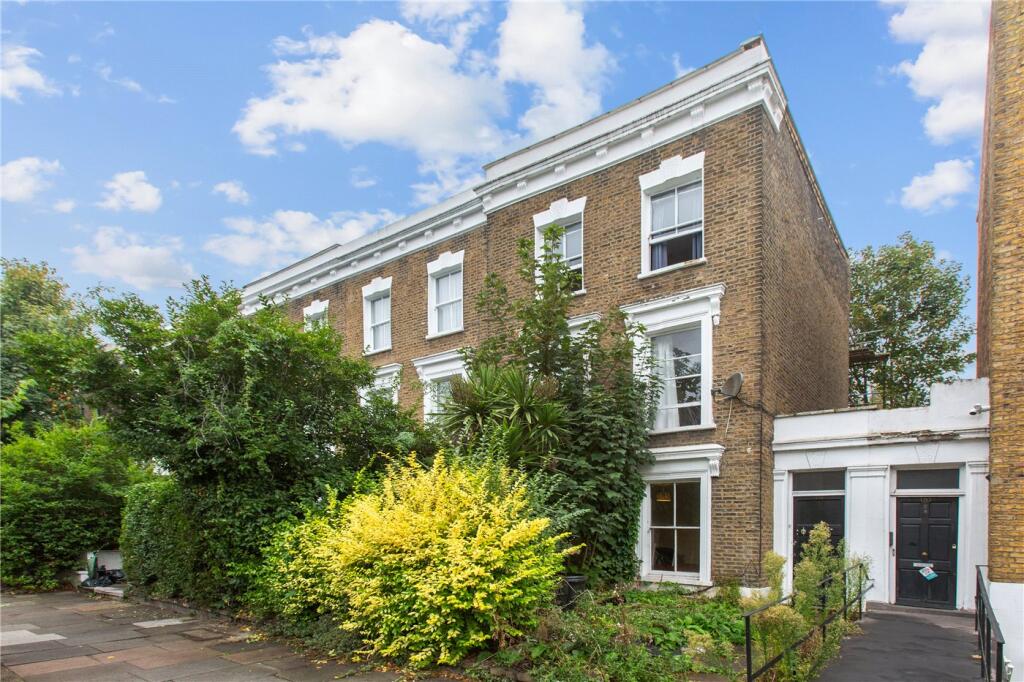 5 bed Mid Terraced House for rent in London. From Winkworth - Islington