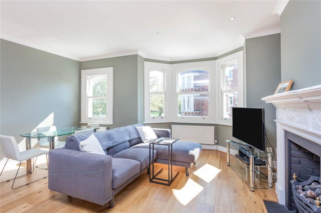 3 bed Apartment for rent in London. From Winkworth - Highbury