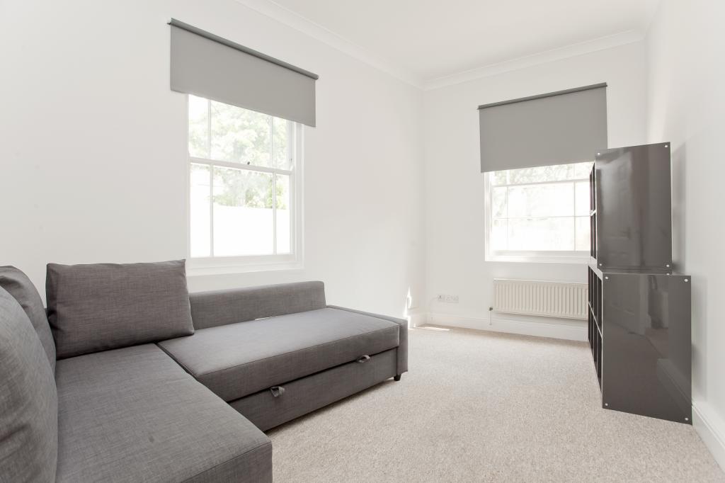 2 bed Apartment for rent in London. From Winkworth - Highbury