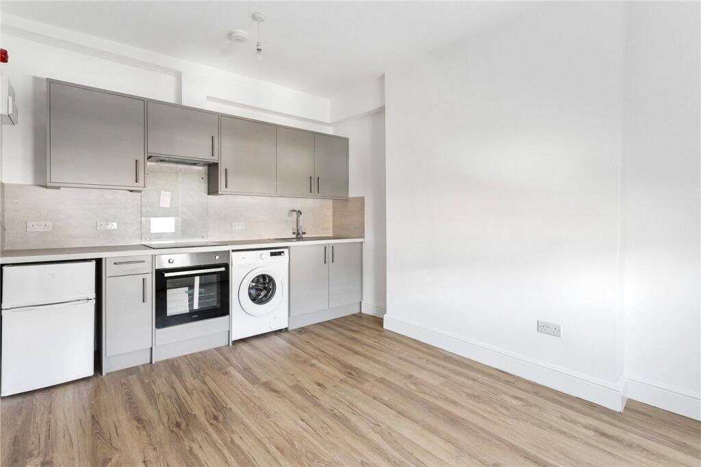 4 bed Studio for rent in London. From Winkworth - Highbury