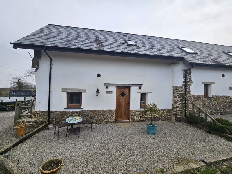 1 bed Semi Detached for rent in Bideford. From Blak Property 1 bed Semi Detached for rent in Bideford. From Blak Property