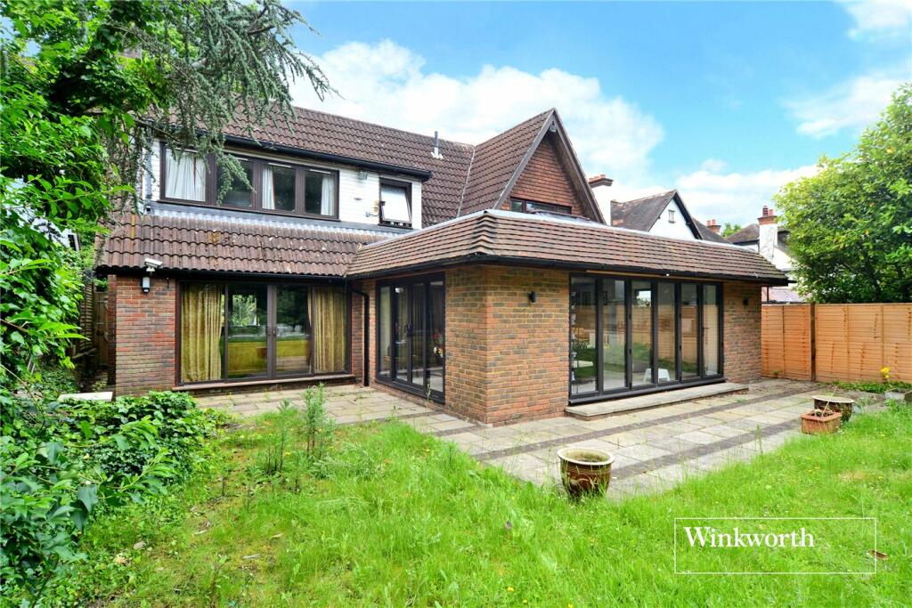 5 bed Detached House for rent in Banstead. From Winkworth - Cheam