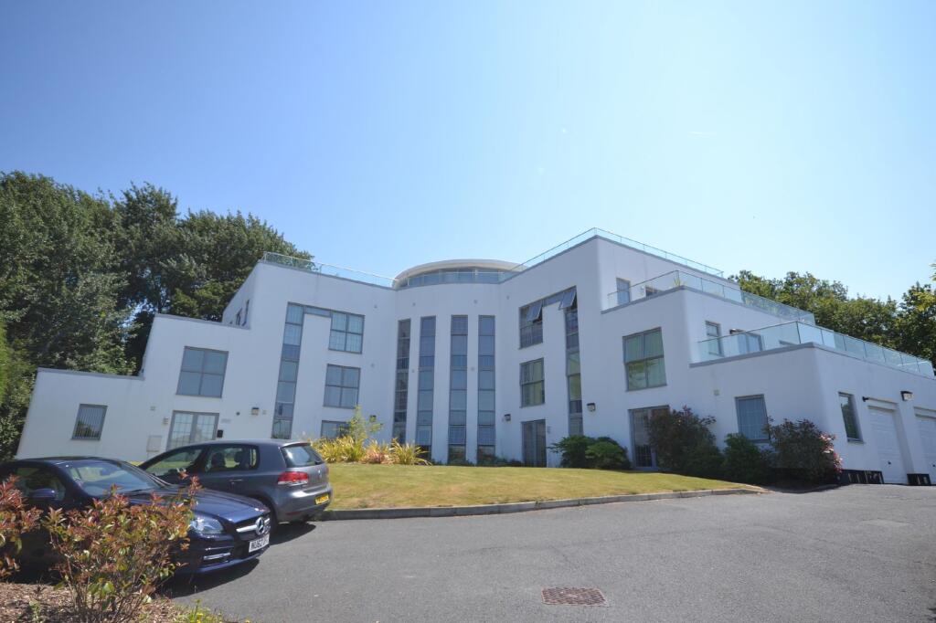 4 bed 1st Floor Flat for rent in East Cowes. From Hose Rhodes Dickson - Cowes