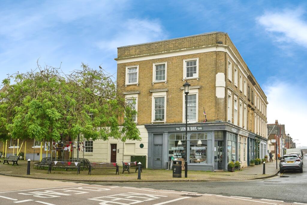 1 bed 1st Floor Flat for rent in East Cowes. From Hose Rhodes Dickson - Cowes 1 bed 1st Floor Flat for rent in East Cowes. From Hose Rhodes Dickson - Cowes