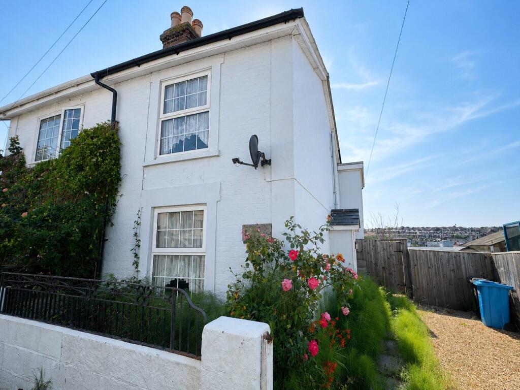 2 bed Semi Detached for rent in East Cowes. From Hose Rhodes Dickson - Cowes