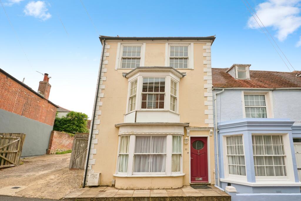 4 bed Detached for rent in Cowes. From Hose Rhodes Dickson - Cowes