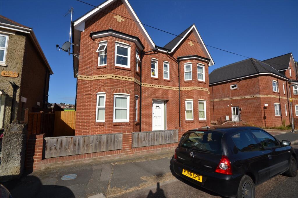 2 bed 1st Floor Flat for rent in Ryde. From Hose Rhodes Dickson - Ryde