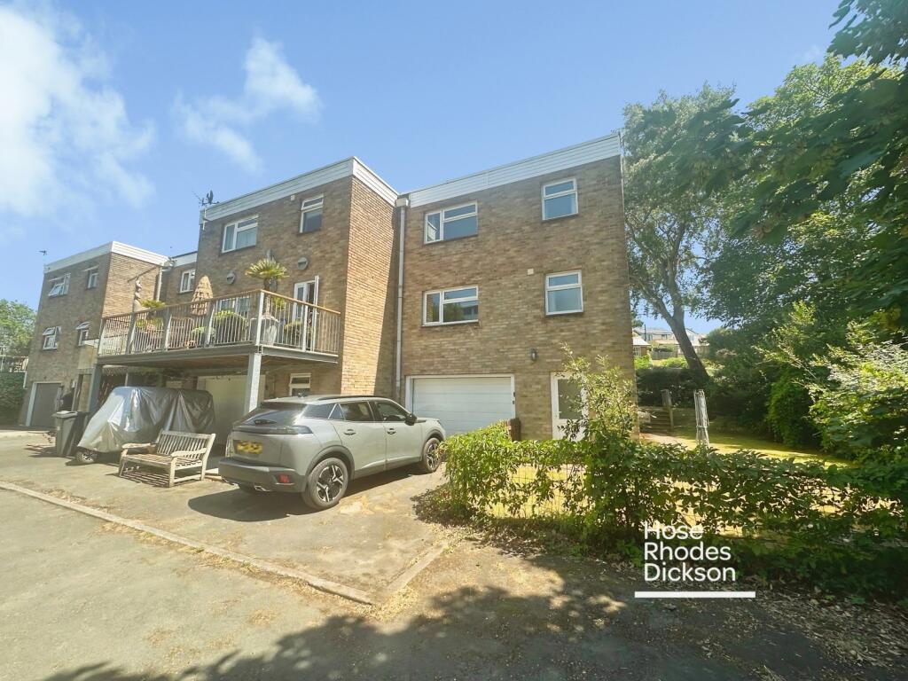 3 bed Mid Terraced House for rent in Bembridge. From Hose Rhodes Dickson - Ryde 3 bed Mid Terraced House for rent in Bembridge. From Hose Rhodes Dickson - Ryde
