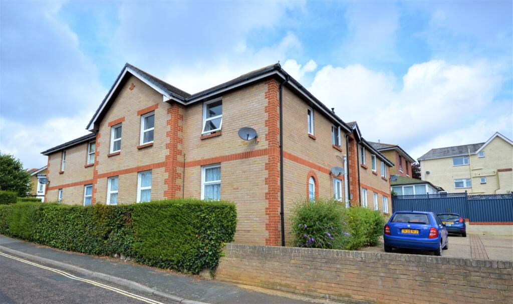 2 bed Apartment for rent in Shanklin. From Hose Rhodes Dickson - Shanklin