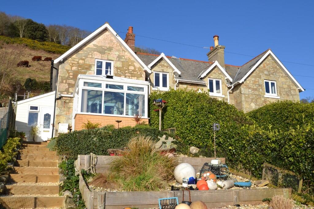 2 bed Mid Terraced House for rent in Ventnor. From Hose Rhodes Dickson - Shanklin 2 bed Mid Terraced House for rent in Ventnor. From Hose Rhodes Dickson - Shanklin