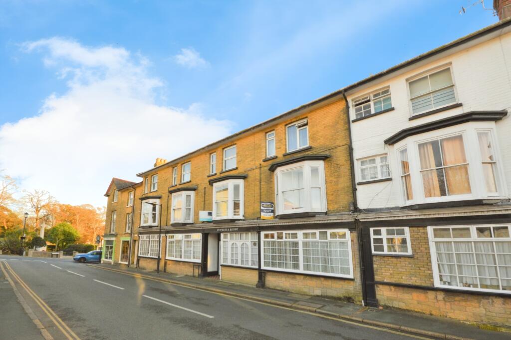 2 bed 1st Floor Flat for rent in Shanklin. From Hose Rhodes Dickson - Shanklin