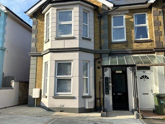 1 bed Detached for rent in Sandown. From Hose Rhodes Dickson - Shanklin 1 bed Detached for rent in Sandown. From Hose Rhodes Dickson - Shanklin
