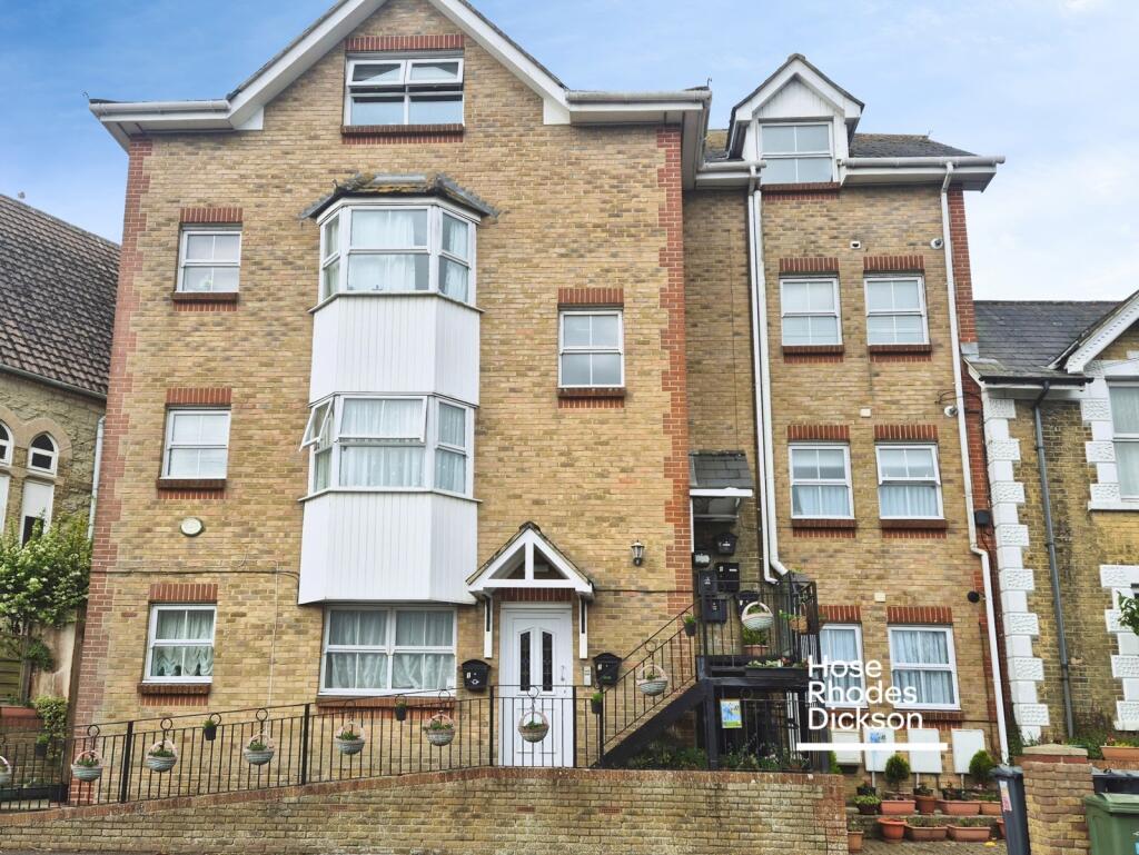 1 bed 1st Floor Flat for rent in Shanklin. From Hose Rhodes Dickson - Shanklin 1 bed 1st Floor Flat for rent in Shanklin. From Hose Rhodes Dickson - Shanklin