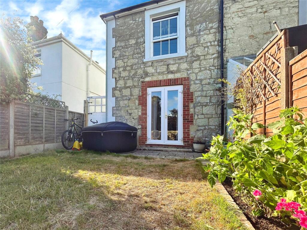 2 bed Semi Detached for rent in Ventnor. From Hose Rhodes Dickson - Shanklin 2 bed Semi Detached for rent in Ventnor. From Hose Rhodes Dickson - Shanklin
