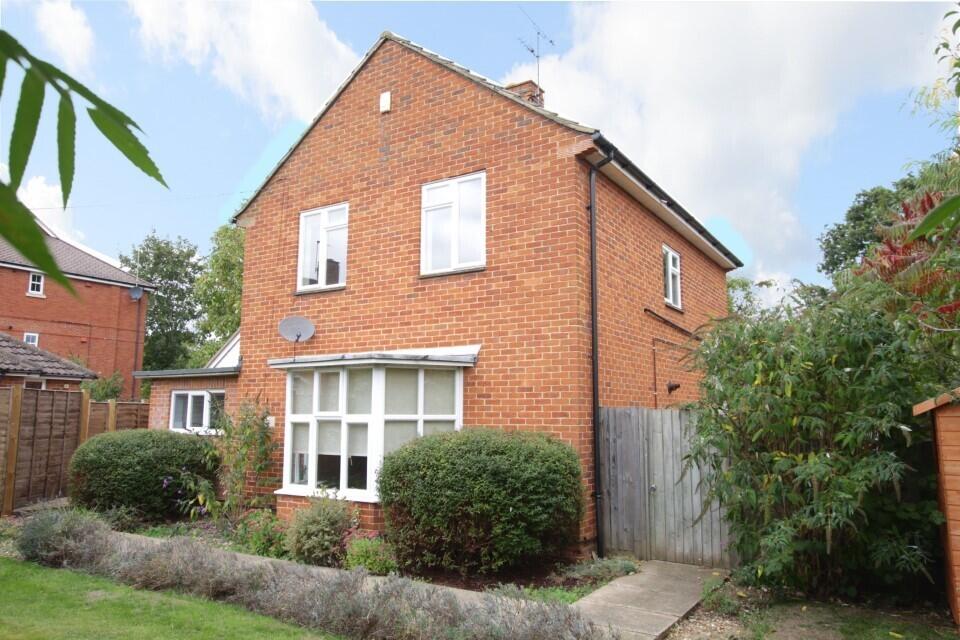 1 bed Apartment for rent in Pangbourne. From Davis Tate - Pangbourne 1 bed Apartment for rent in Pangbourne. From Davis Tate - Pangbourne