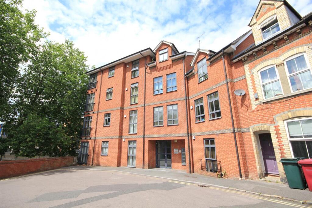 2 bed Apartment for rent in Reading. From Davis Tate - Reading