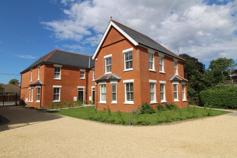 2 bed Apartment for rent in Mortimer. From Davis Tate - Reading