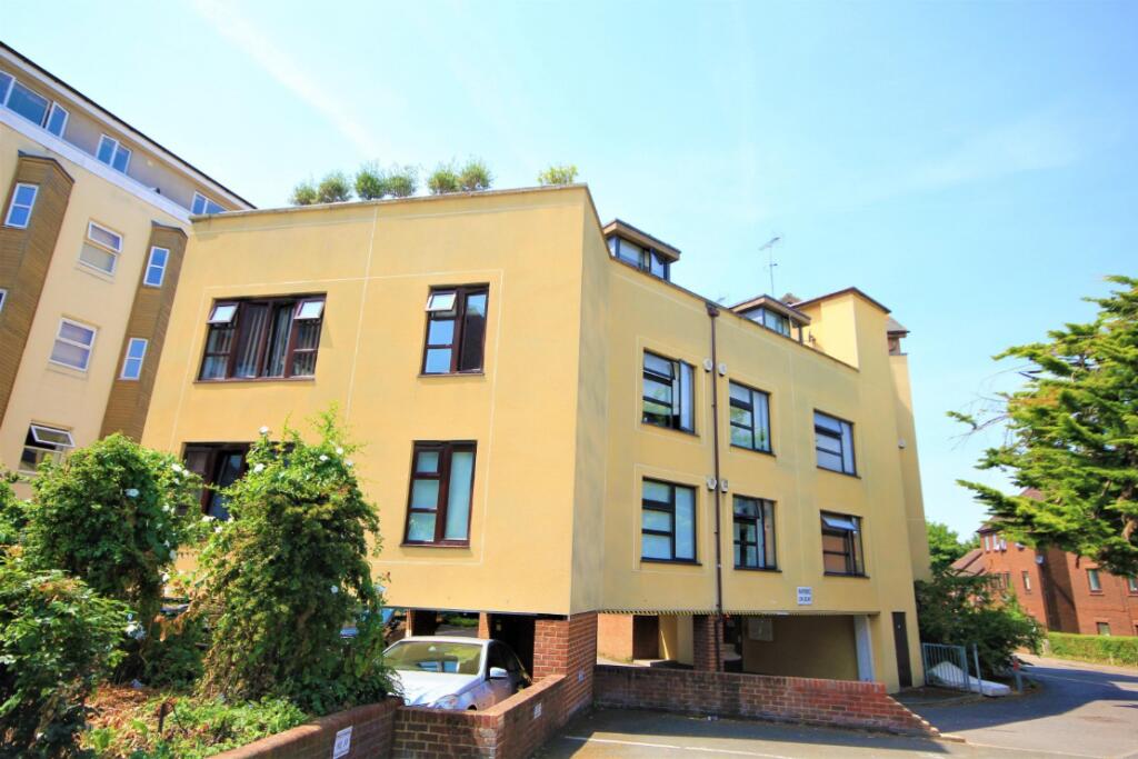 2 bed Apartment for rent in Reading. From Davis Tate - Reading