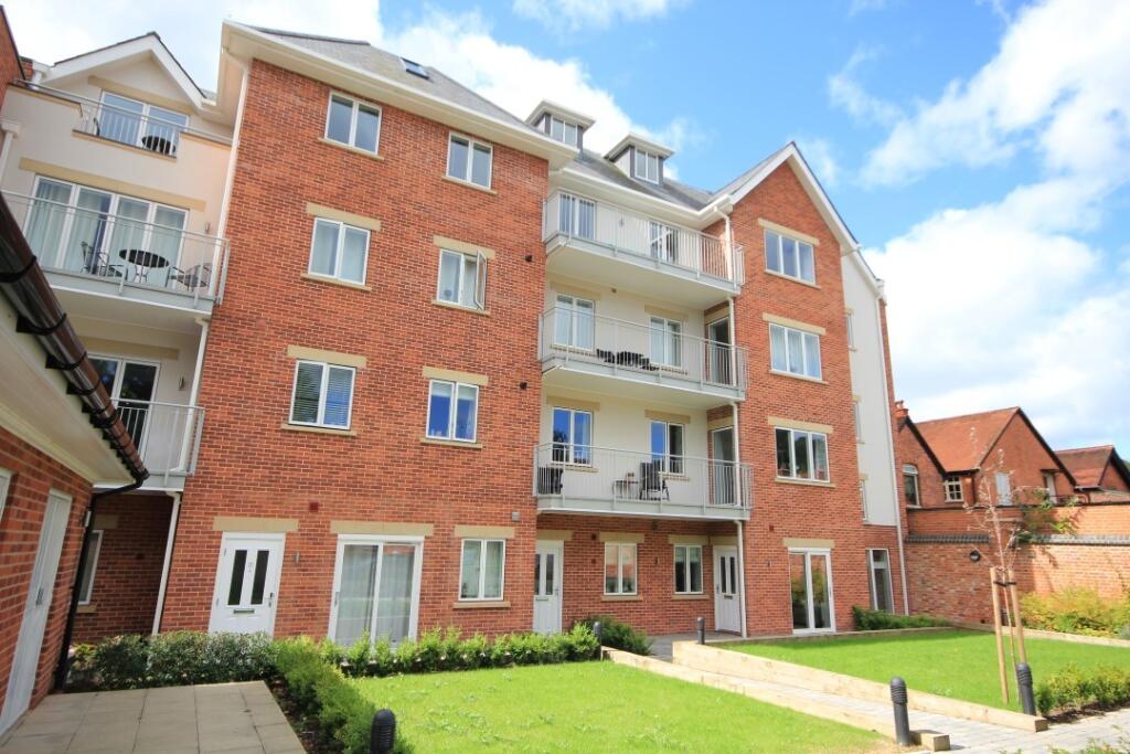 2 bed Apartment for rent in Chazey Heath. From Davis Tate - Reading