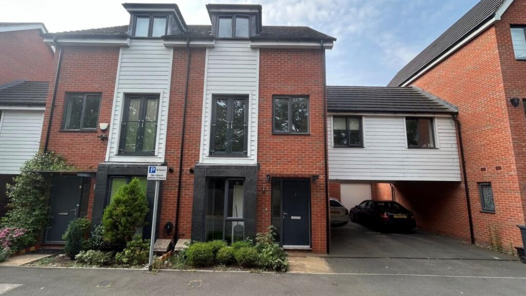 5 bed Detached for rent in Reading. From Davis Tate - Reading 5 bed Detached for rent in Reading. From Davis Tate - Reading