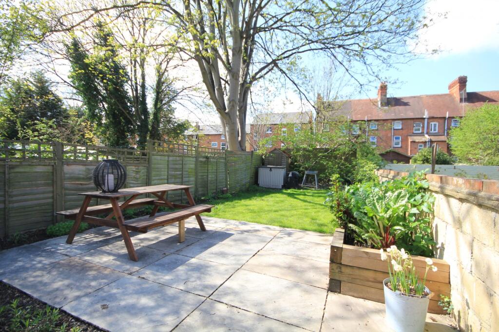 2 bed Apartment for rent in Reading. From Davis Tate - Reading