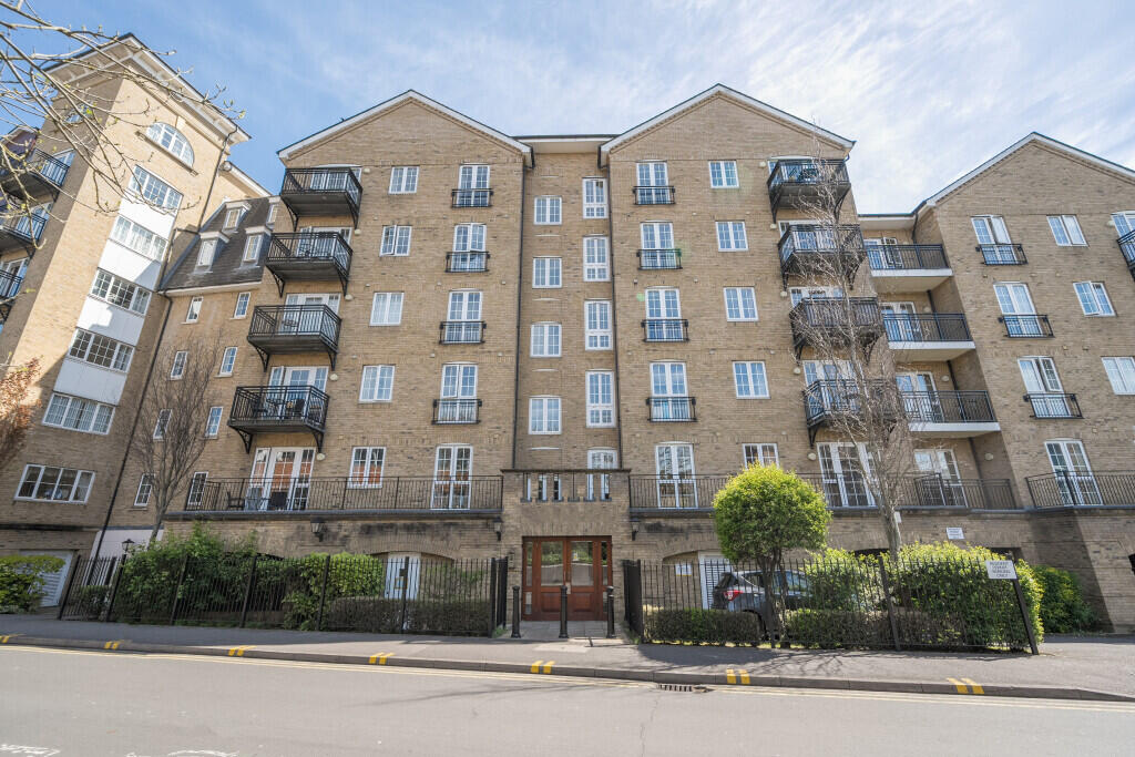 2 bed Apartment for rent in Reading. From Davis Tate - Reading
