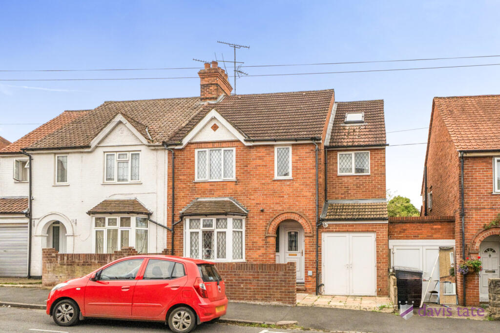 6 bed House Share for rent in Shinfield. From Davis Tate - Reading 6 bed House Share for rent in Shinfield. From Davis Tate - Reading