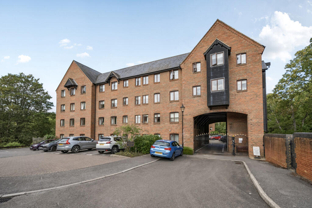 2 bed Apartment for rent in Twyford. From Davis Tate - Twyford 2 bed Apartment for rent in Twyford. From Davis Tate - Twyford