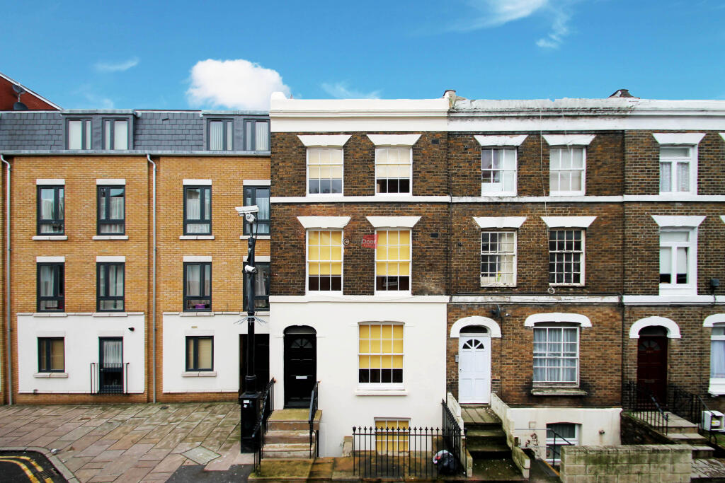 1 bed Apartment for rent in Rochester. From Red Door Homes - Rochester