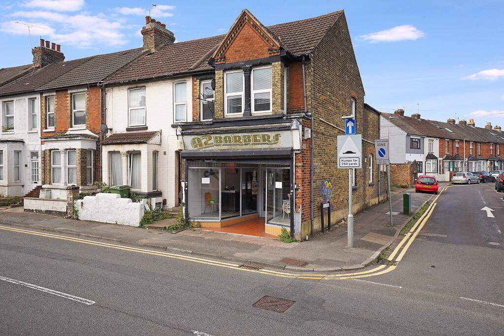 2 bed Annexe for rent in Gillingham. From Red Door Homes - Rochester
