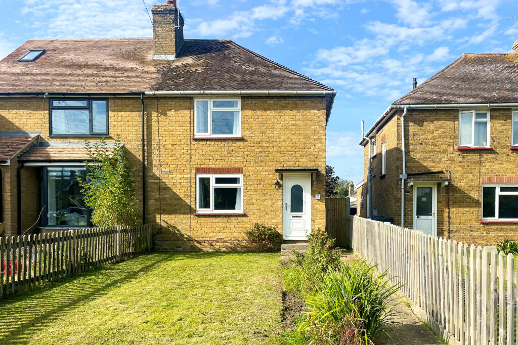 3 bed Semi Detached for rent in Newington. From Red Door Homes - Rochester