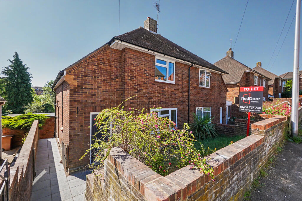 2 bed Semi Detached for rent in Blue Bell Hill. From Red Door Homes - Rochester 2 bed Semi Detached for rent in Blue Bell Hill. From Red Door Homes - Rochester