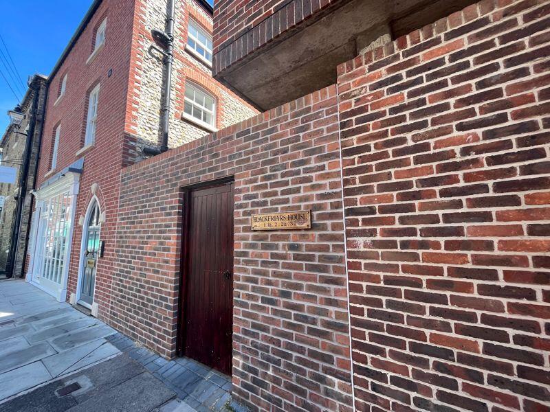 2 bed 1st Floor Flat for rent in Chichester. From Southernbrook - Chichester