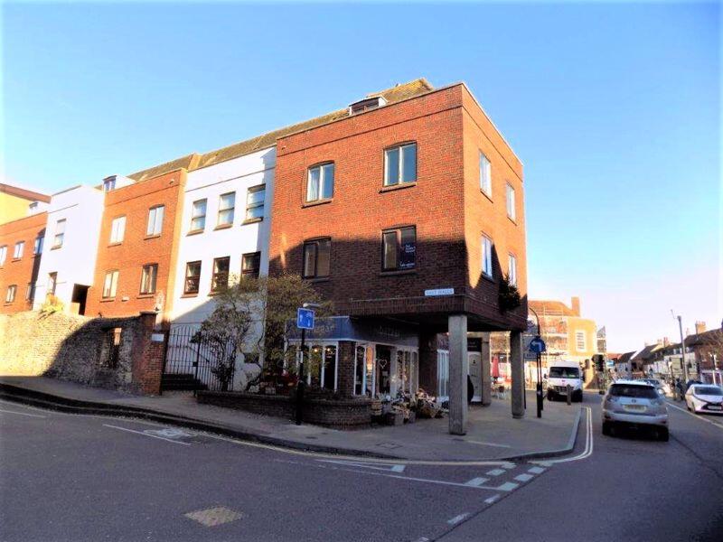 1 bed 1st Floor Flat for rent in Chichester. From Southernbrook - Chichester