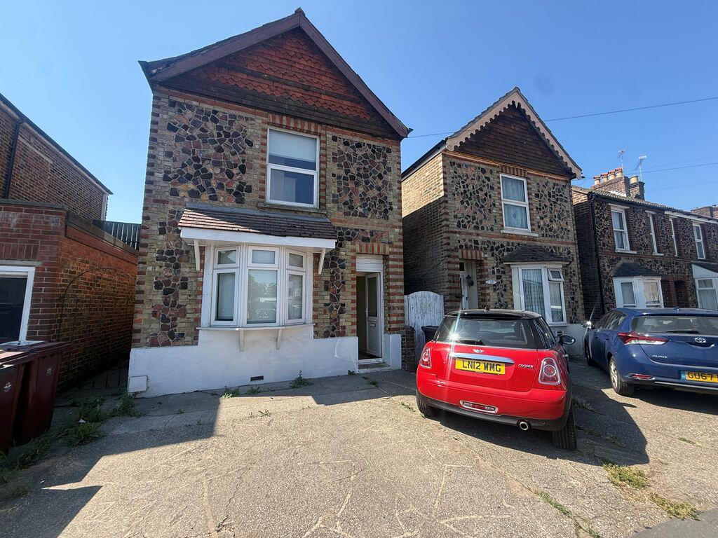 1 bed HMO for rent in Chichester. From Southernbrook - Chichester 1 bed HMO for rent in Chichester. From Southernbrook - Chichester