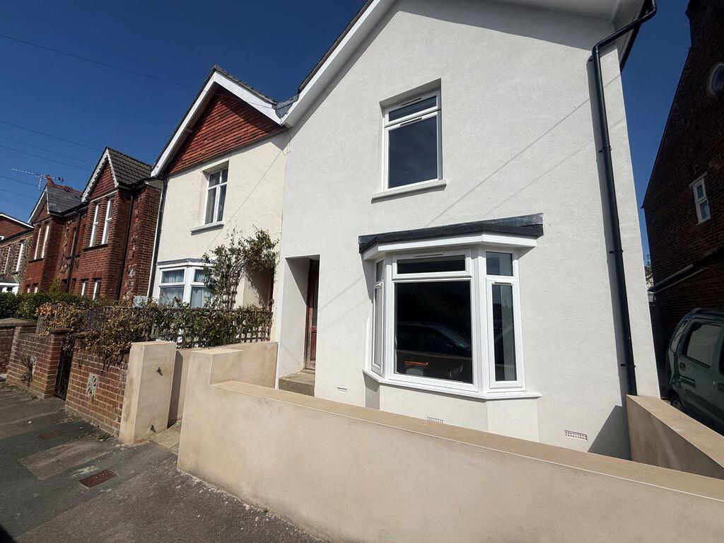 2 bed 1st Floor Flat for rent in Chichester. From Southernbrook - Chichester 2 bed 1st Floor Flat for rent in Chichester. From Southernbrook - Chichester