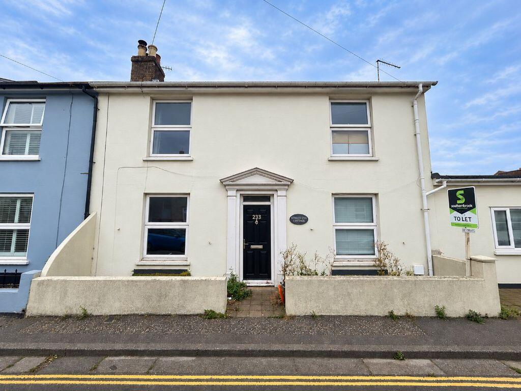 6 bed House Share for rent in Chichester. From Southernbrook - Chichester