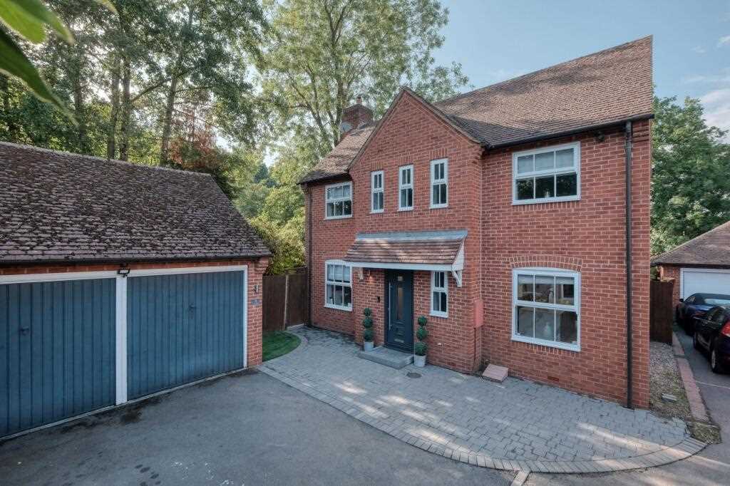 3 bed Detached for rent in Dickens Heath. From Partridge Homes - Yardley