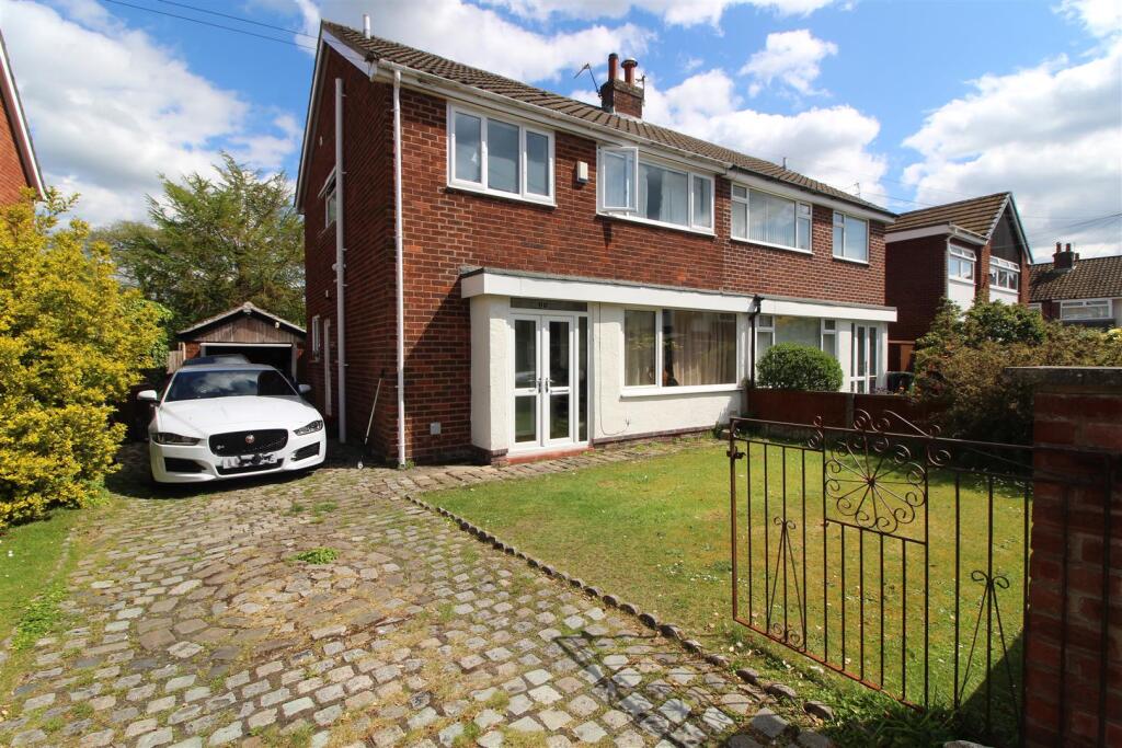 3 bed Semi Detached for rent in Formby. From Karen Parks Sales and Lettings - Formby 3 bed Semi Detached for rent in Formby. From Karen Parks Sales and Lettings - Formby