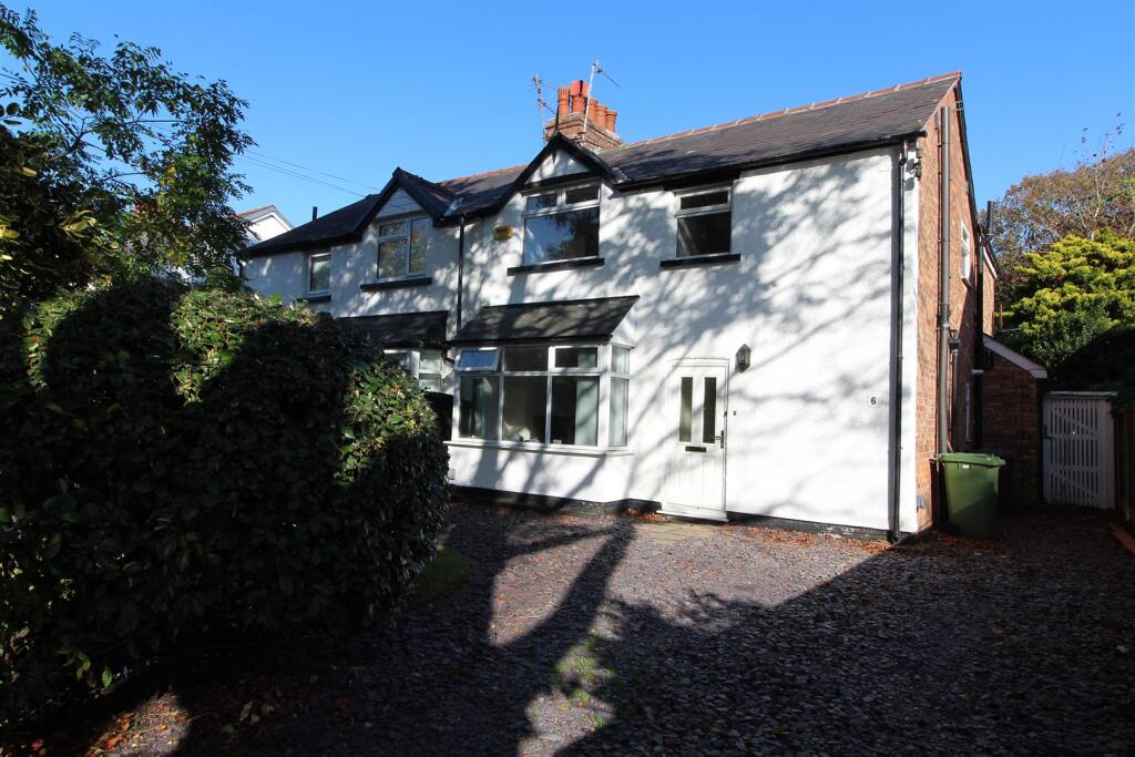 4 bed Semi Detached for rent in Formby. From Karen Parks Sales and Lettings - Formby 4 bed Semi Detached for rent in Formby. From Karen Parks Sales and Lettings - Formby