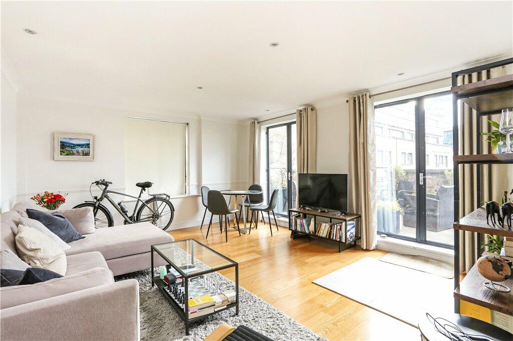 3 bed Flat for rent in London. From Anderson Rose
