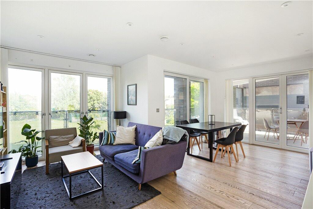 2 bed Flat for rent in London. From Anderson Rose