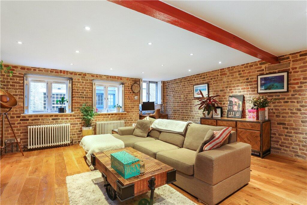 1 bed 1st Floor Flat for rent in London. From Anderson Rose - Tower Bridge