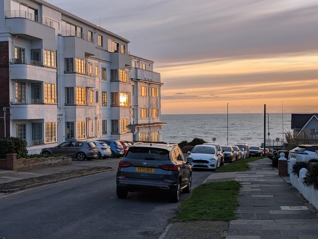 2 bed 1st Floor Flat for rent in Rottingdean. From King & Chasemore Lettings - Brighton