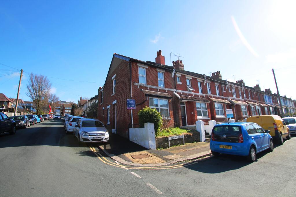 3 bed Detached for rent in Ovingdean. From King & Chasemore Lettings - Brighton 3 bed Detached for rent in Ovingdean. From King & Chasemore Lettings - Brighton