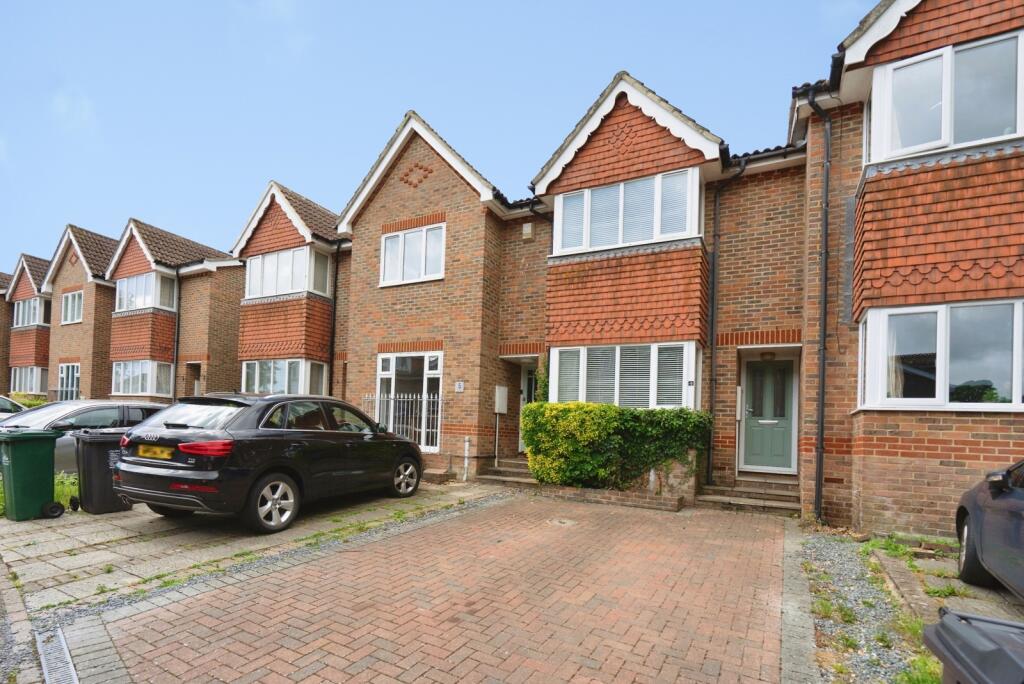 3 bed Mid Terraced House for rent in Brighton and Hove. From King & Chasemore Lettings - Brighton 3 bed Mid Terraced House for rent in Brighton and Hove. From King & Chasemore Lettings - Brighton