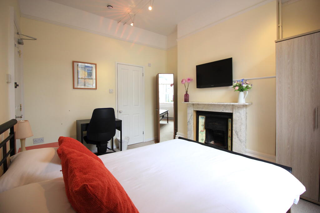 4 bed House Share for rent in Brighton and Hove. From King & Chasemore Lettings - Brighton