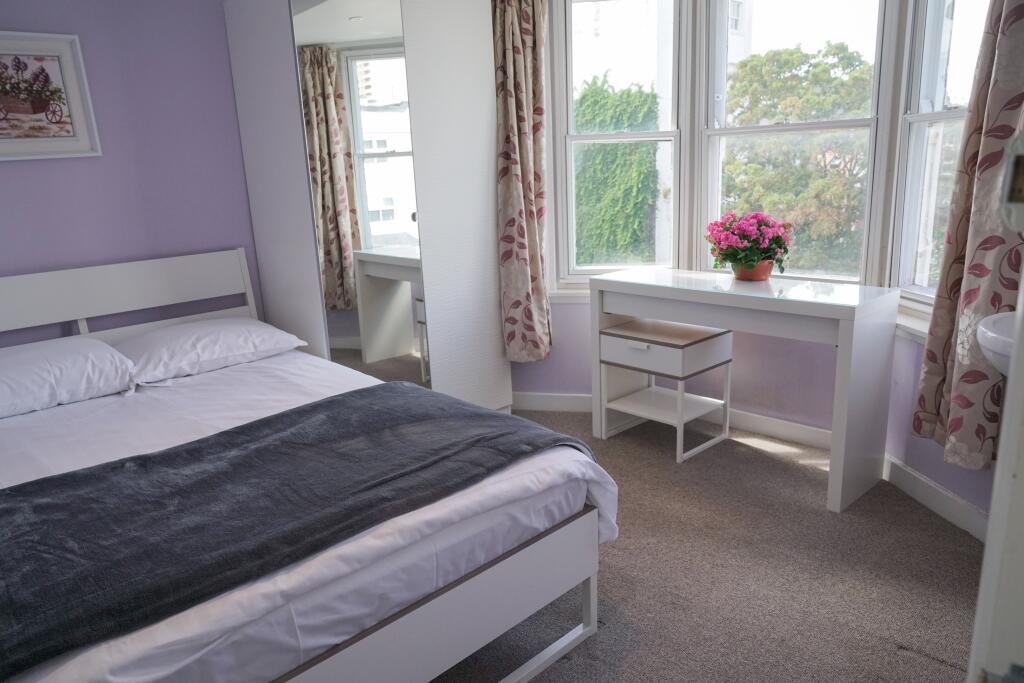 4 bed 1st Floor Flat for rent in Ovingdean. From King & Chasemore Lettings - Brighton